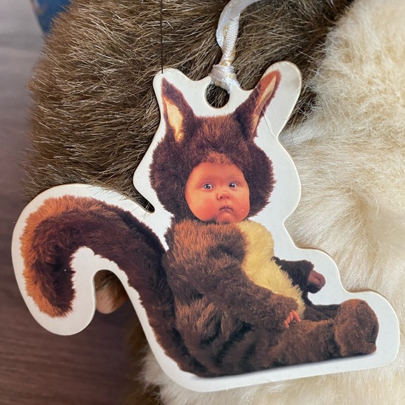 Anne Gettes Adorable Brown and Cream Squirrel - Picture 3 of 4